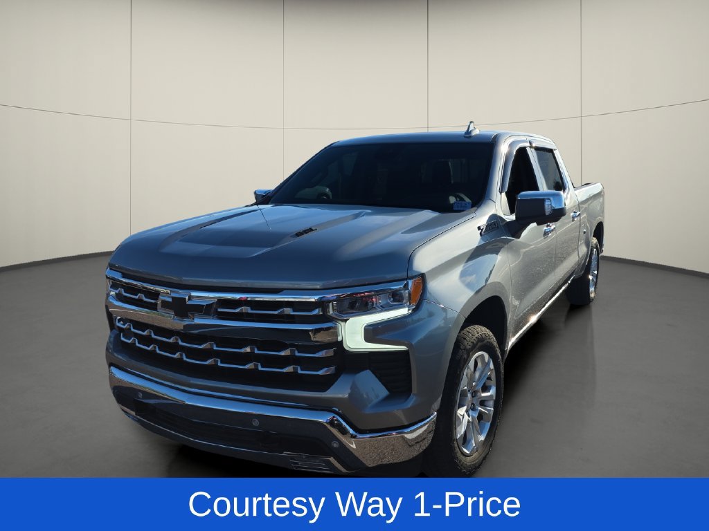 Used 2025 Chevrolet Silverado 1500 LTZ AWD/4WD image 4