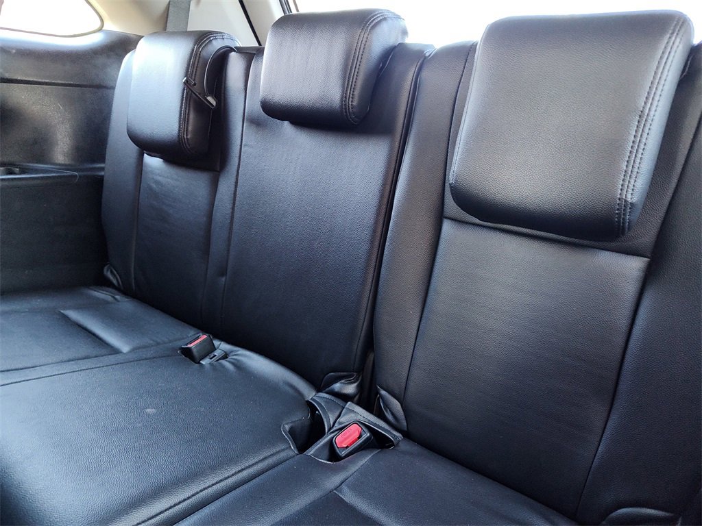 Used 2014 Toyota Highlander LE image 36