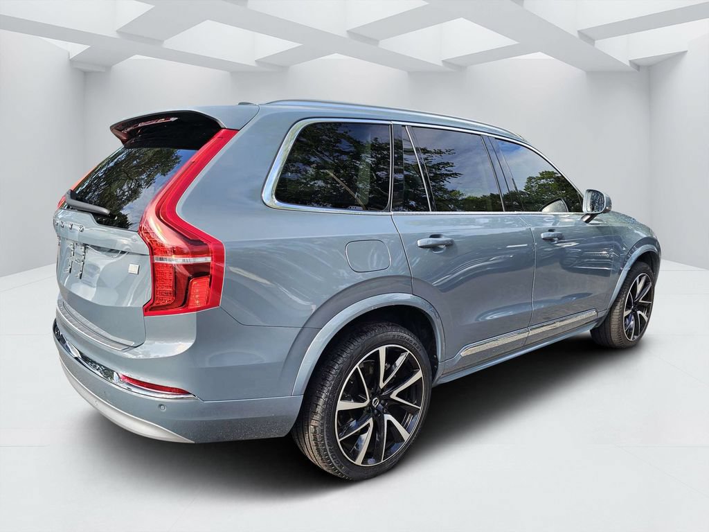 Used 2022 Volvo XC90 T8 Inscription Expression w/ Advanced Package AWD/4WD image 3