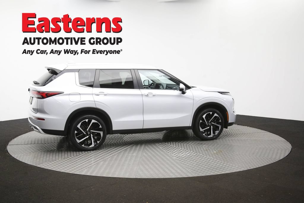 Used 2024 Mitsubishi Outlander SE AWD/4WD image 44