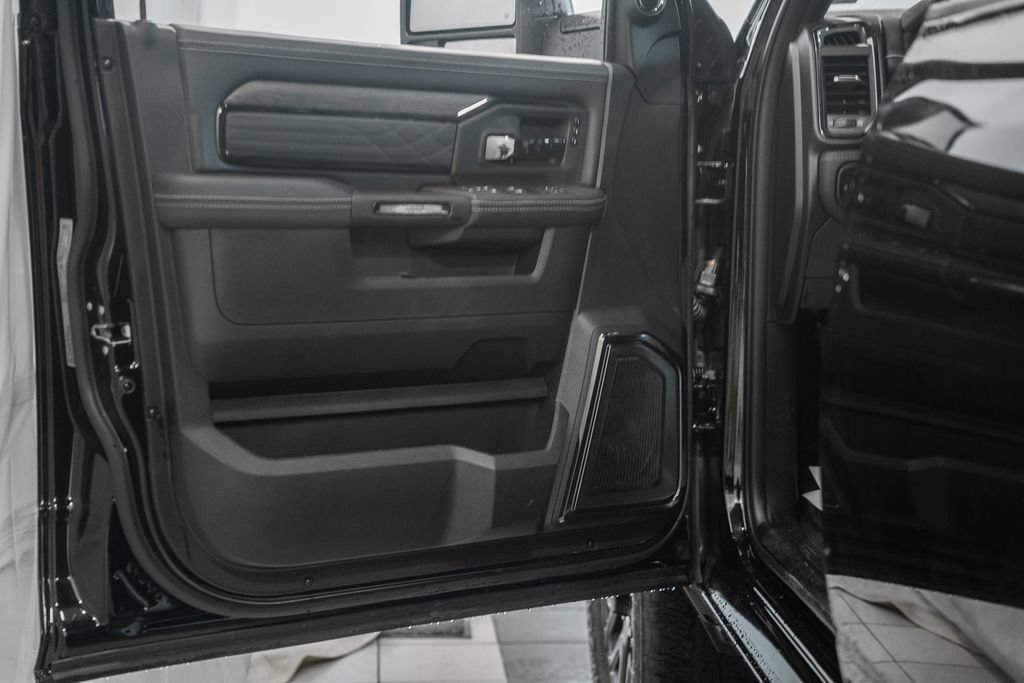 New 2026 RAM 2500 Limited AWD/4WD image 43