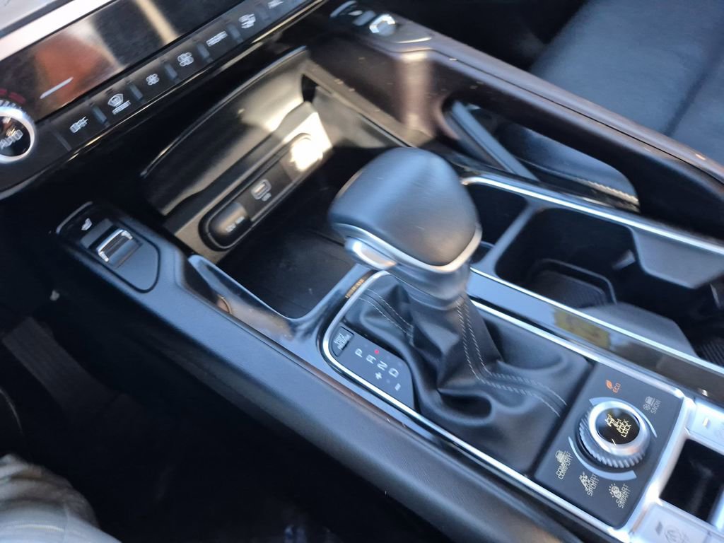 Certified 2025 Kia Telluride S image 24