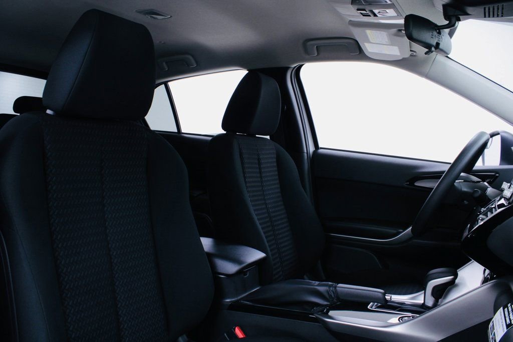 Used 2024 Mitsubishi Eclipse Cross SE image 23