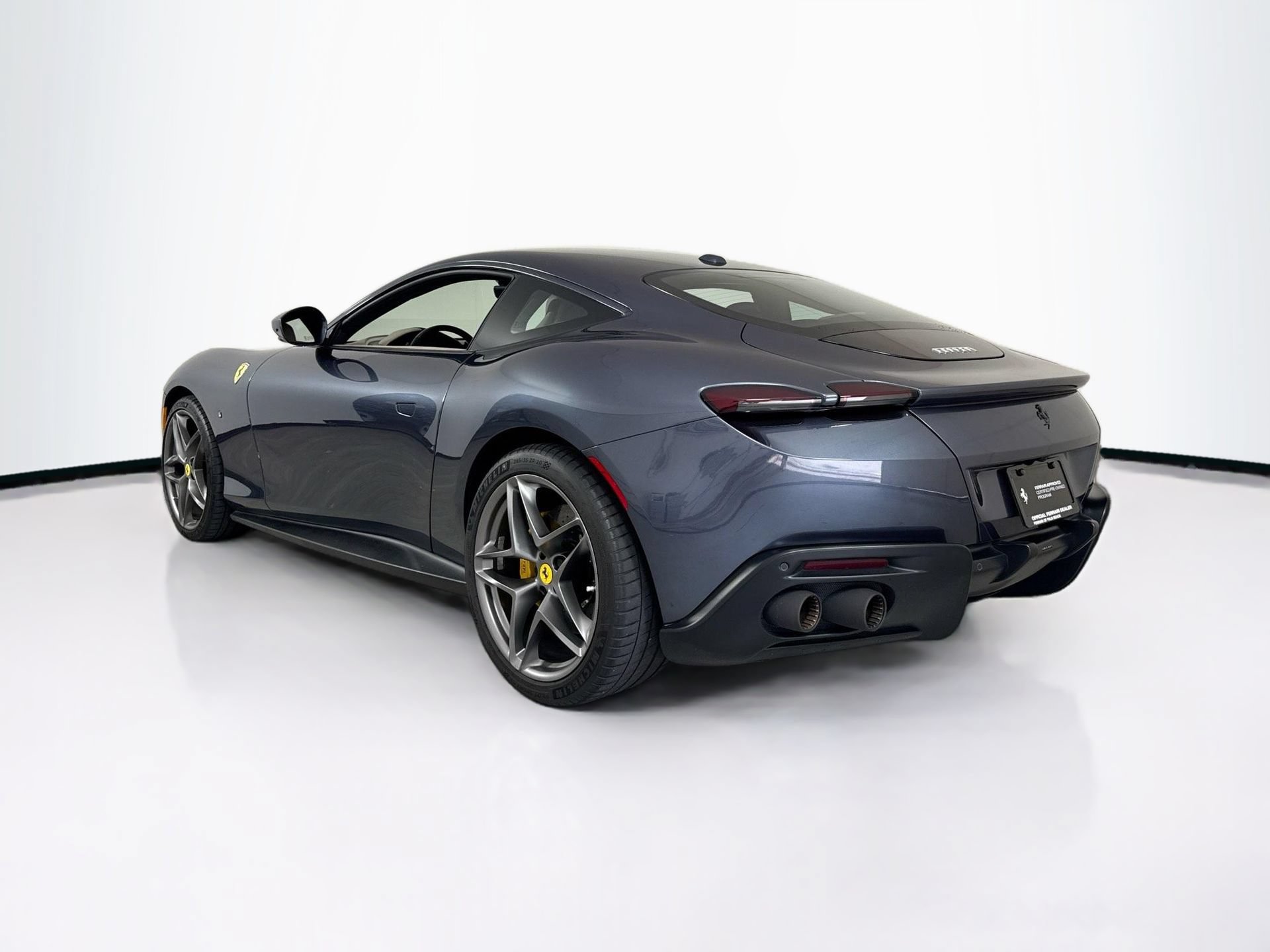 Certified 2021 Ferrari Roma RWD image 5