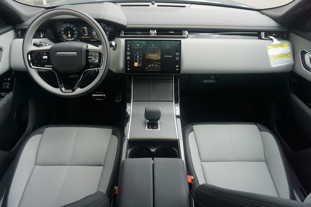 New 2026 Land Rover Range Rover Velar Dynamic SE image 9