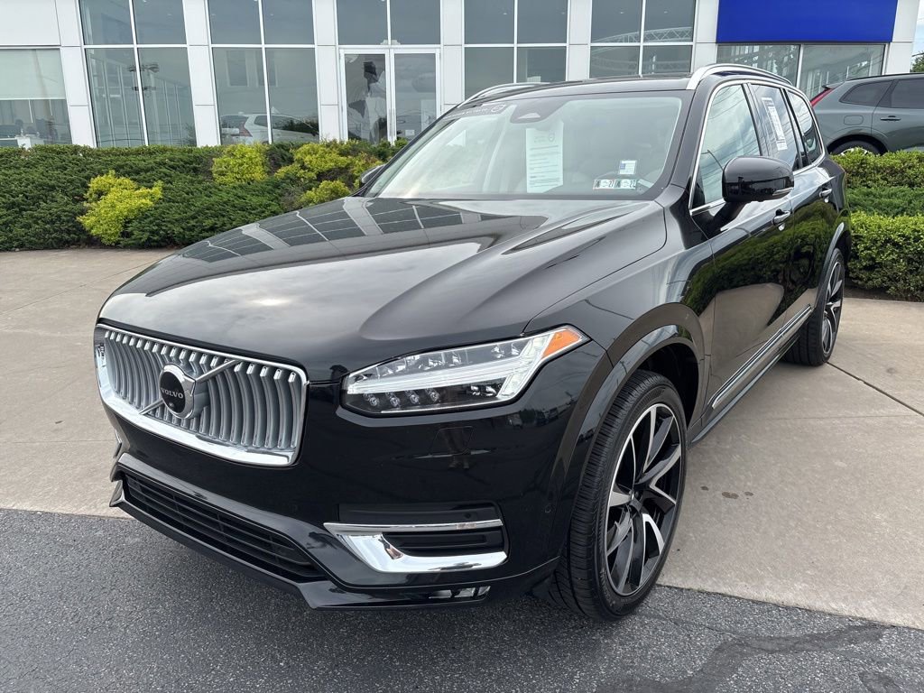 Certified 2023 Volvo XC90 B6 Plus w/ Protection Package Premier AWD/4WD image 2