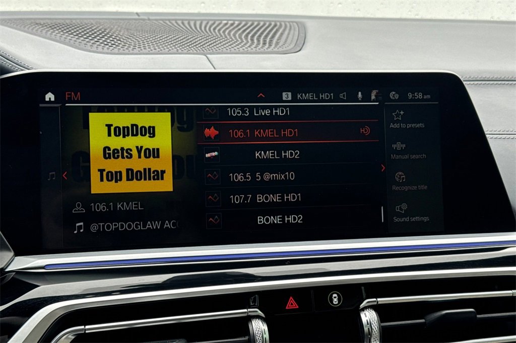 Used 2022 BMW X7 xDrive40i w/ M Sport Package image 17