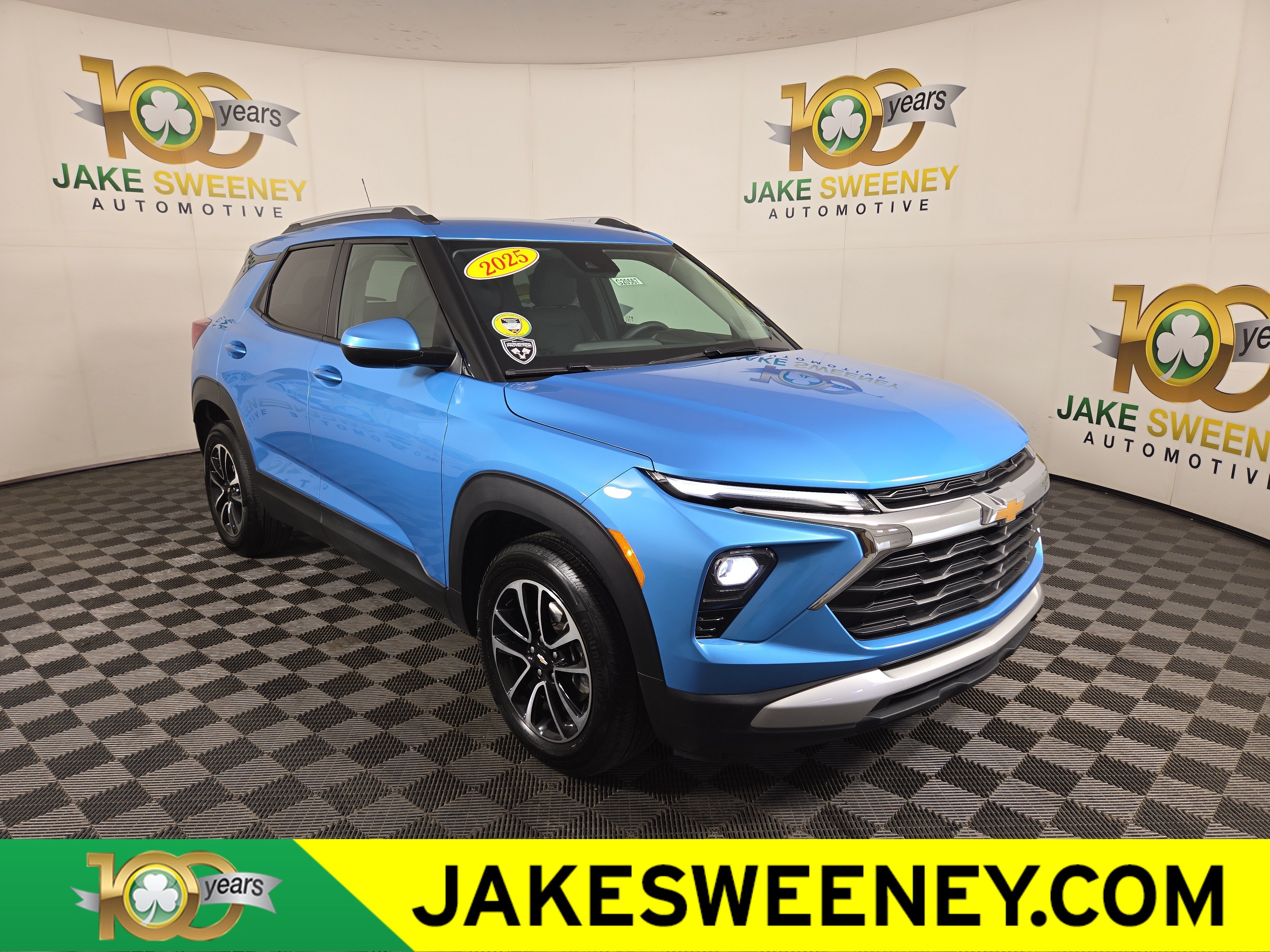 Certified 2025 Chevrolet TrailBlazer LT w/ Driver Confidence Package FWD image 1