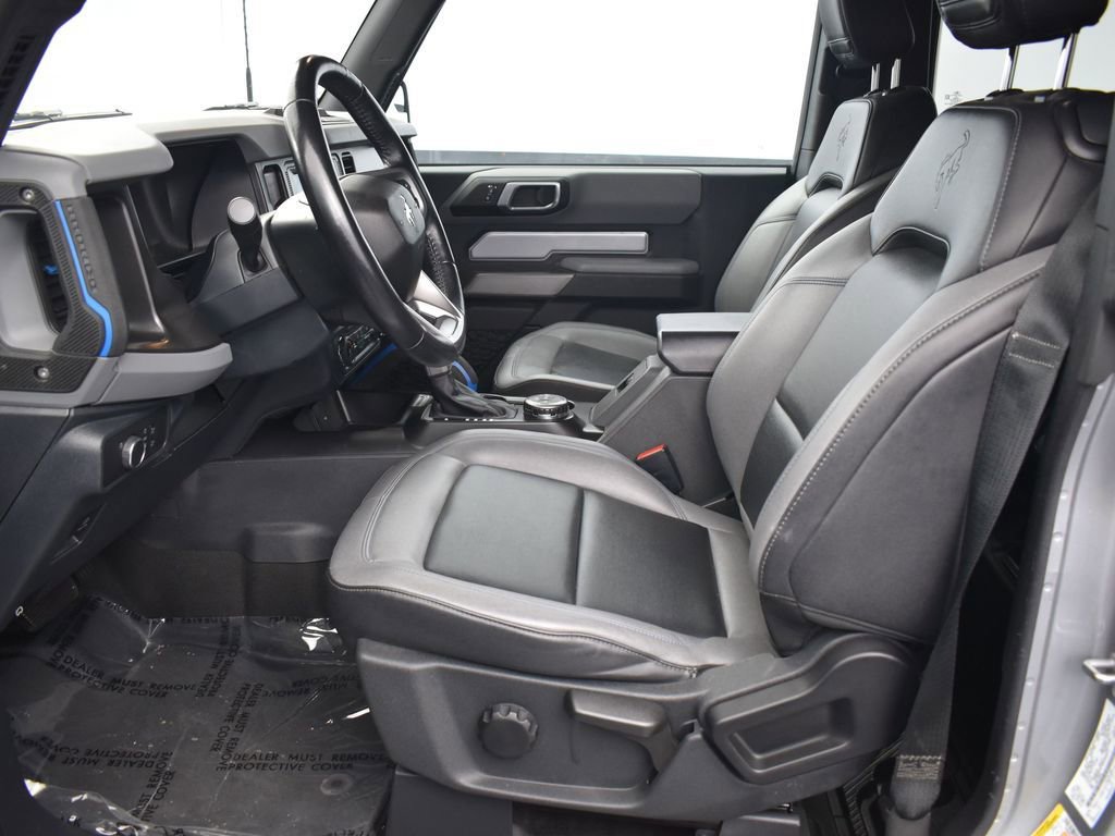 Used 2022 Ford Bronco Black Diamond image 11