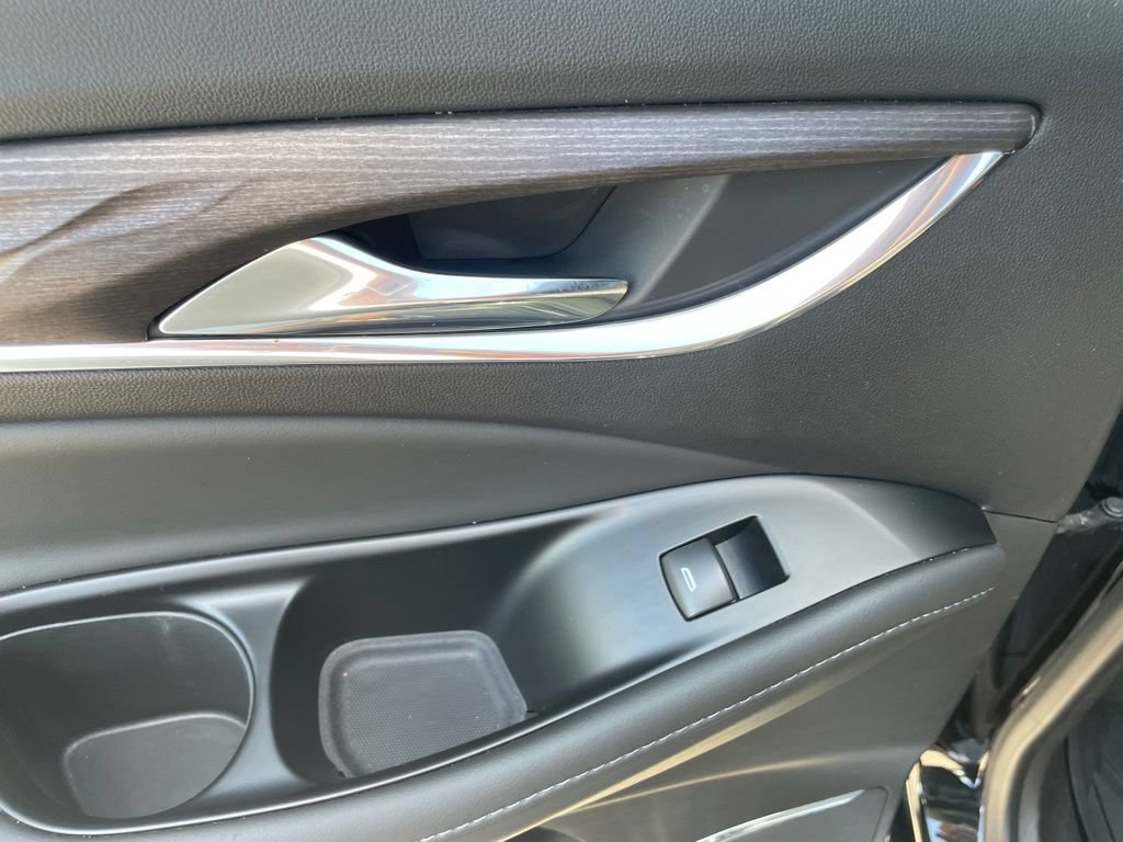 Used 2023 Buick Enclave Avenir w/ Avenir Technology Package AWD/4WD image 18