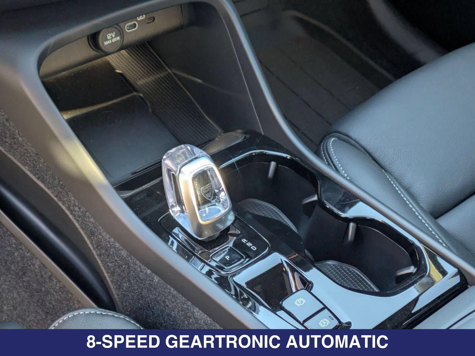 New 2026 Volvo XC40 B5 Plus w/ Protection Package Premier AWD/4WD image 25