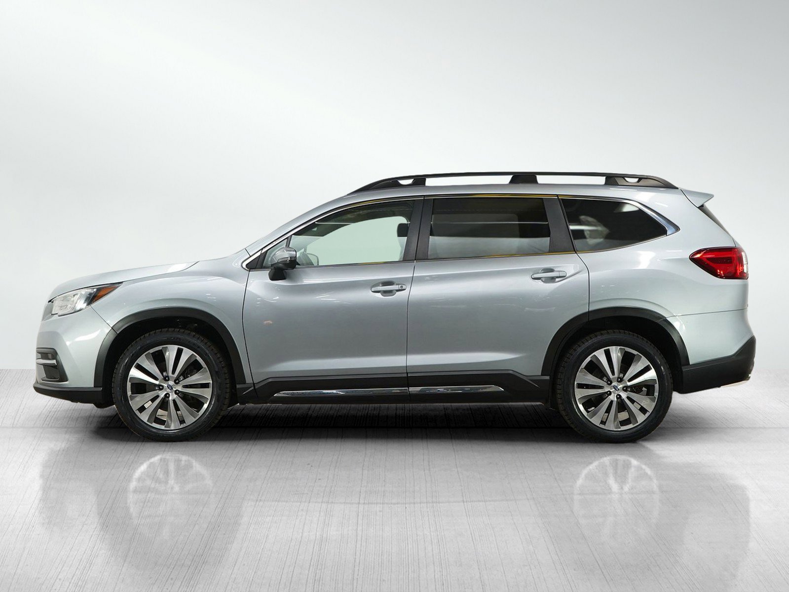 Used 2020 Subaru Ascent Limited w/ Technology Package AWD/4WD image 2