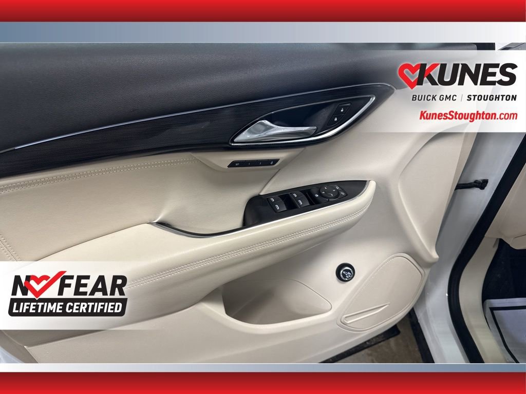 Used 2023 Buick Envision Essence image 19