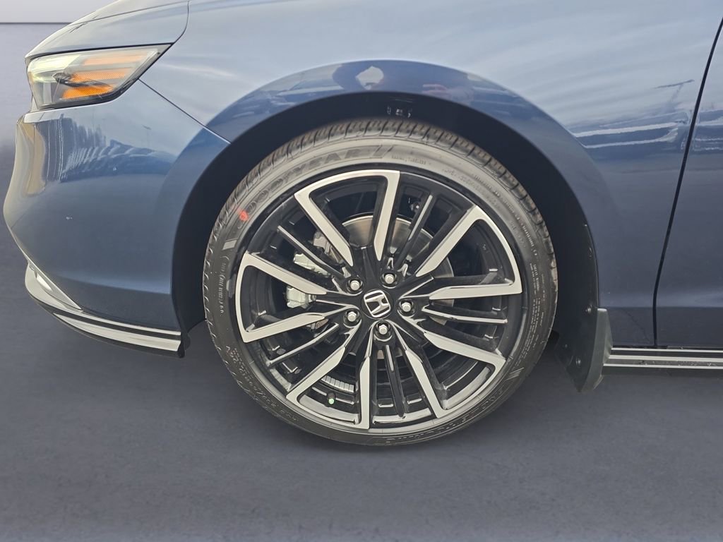 New 2026 Honda Accord Touring image 9