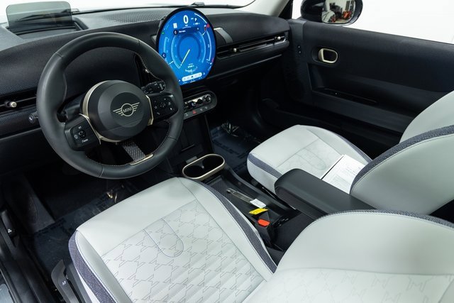 Certified 2025 MINI Cooper 2-Door Hardtop image 20