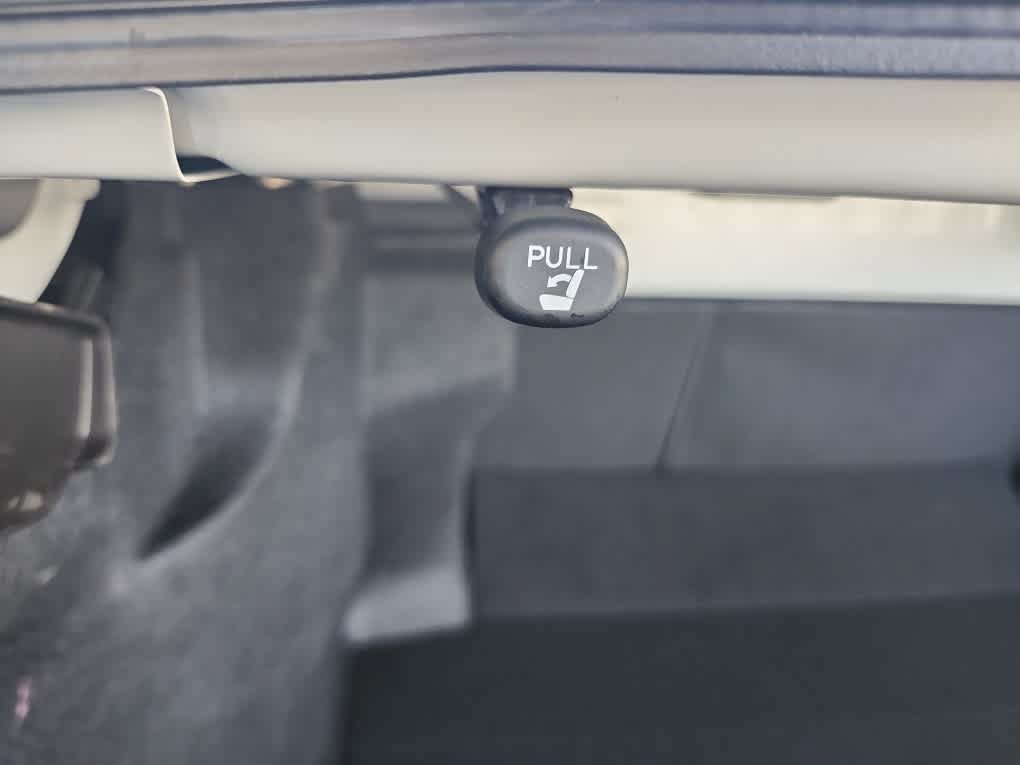 Used 2024 Toyota Camry SE w/ Blackout Package (TMS) FWD image 29