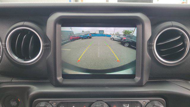 Used 2023 Jeep Wrangler Unlimited Sahara w/ LED Lighting Group AWD/4WD image 25