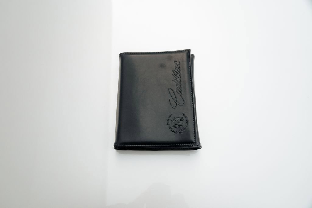 Used 1993 Cadillac Allante FWD image 31