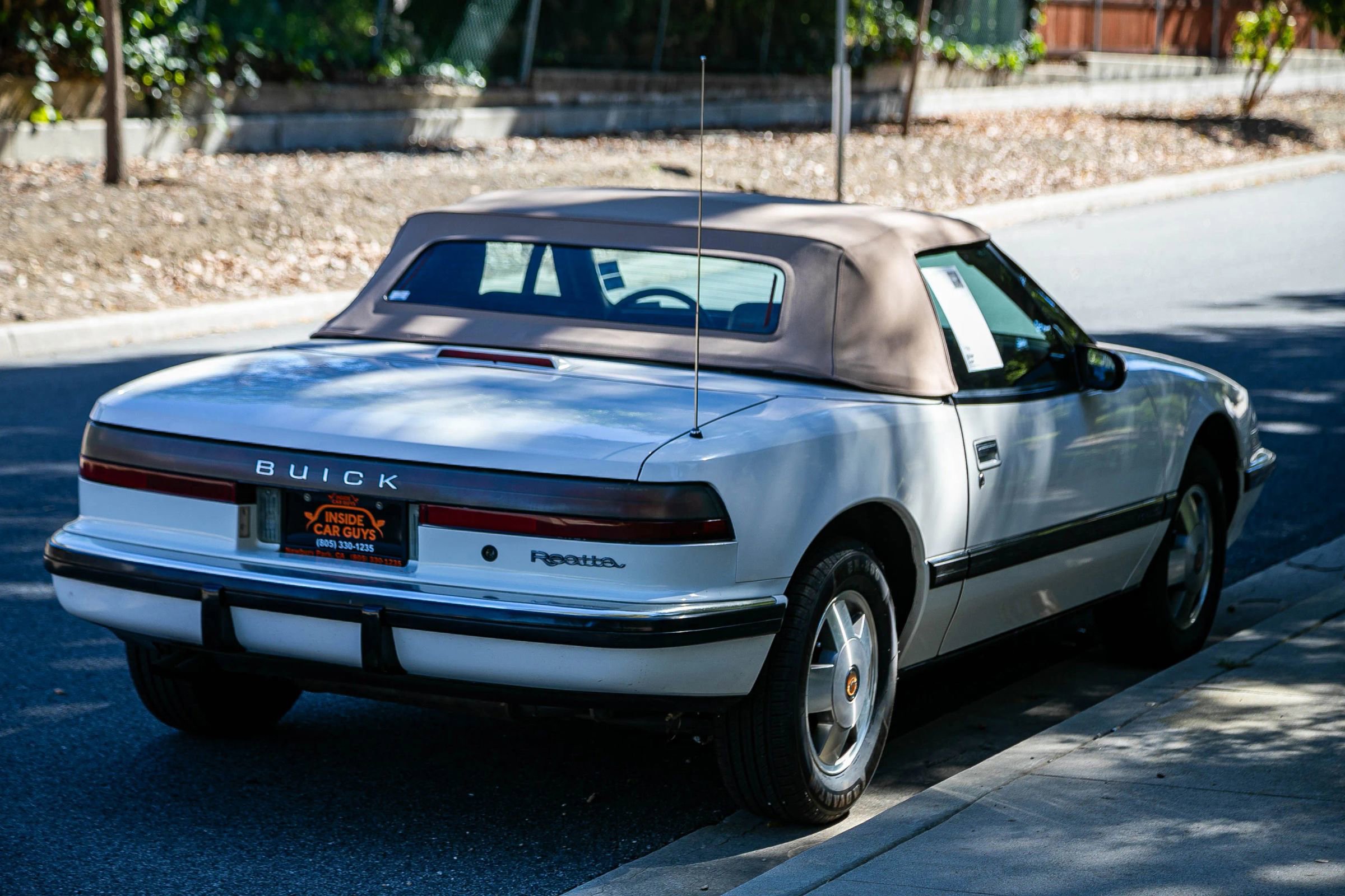 Used 1990 Buick Reatta Convertible FWD image 4
