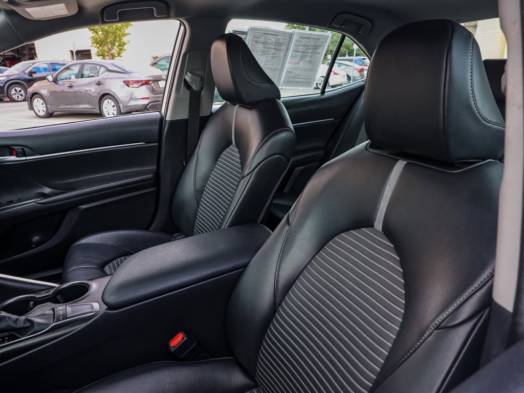 Used 2023 Toyota Camry SE image 15