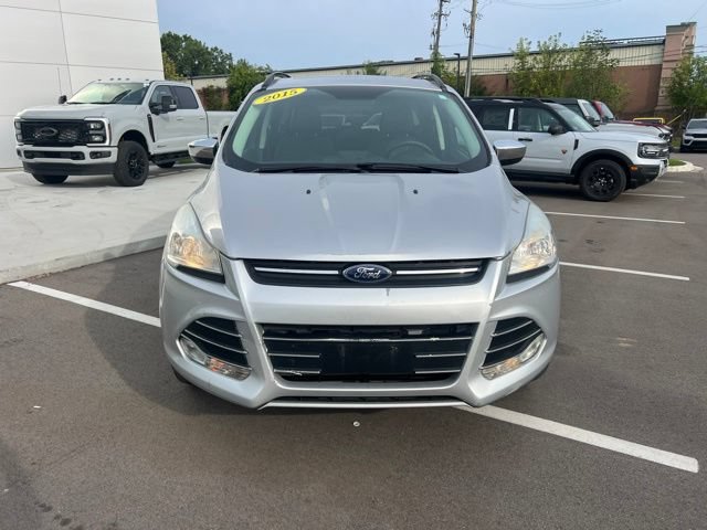 Used 2015 Ford Escape SE w/ SE Chrome Package FWD image 2