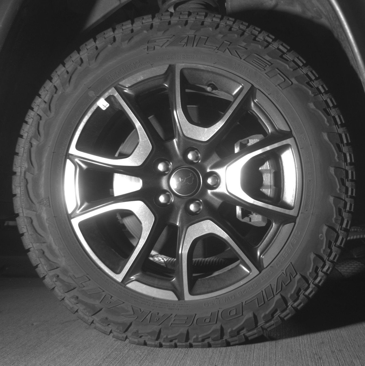 Used 2025 Jeep Compass Trailhawk AWD/4WD image 13