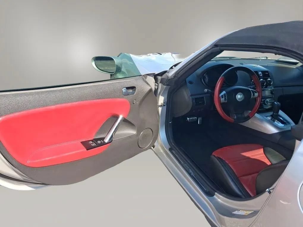 Used 2009 Saturn Sky Red Line RWD image 18