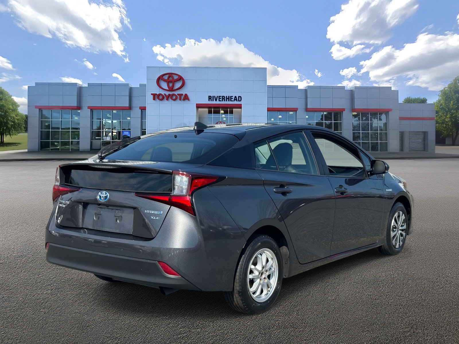 Used 2019 Toyota Prius XLE w/ Advanced Technology Package image 6