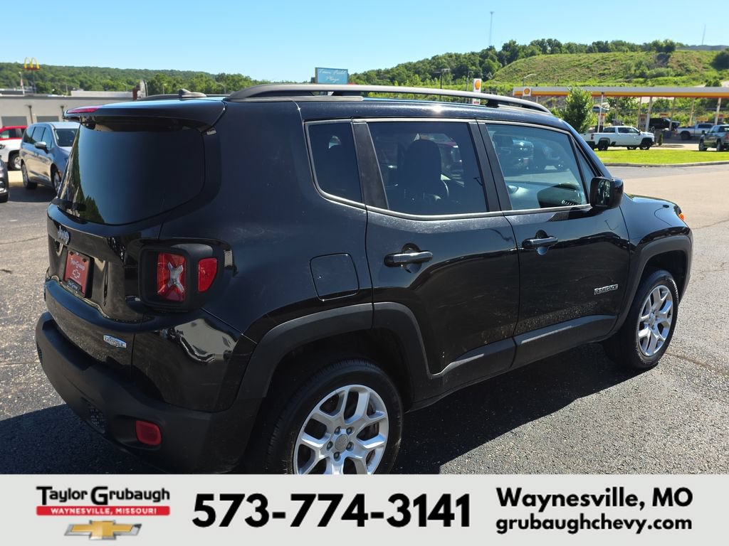 Used 2017 Jeep Renegade Latitude AWD/4WD image 8