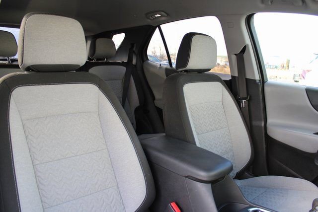 Used 2022 Chevrolet Equinox LT w/ Driver Convenience Package image 19