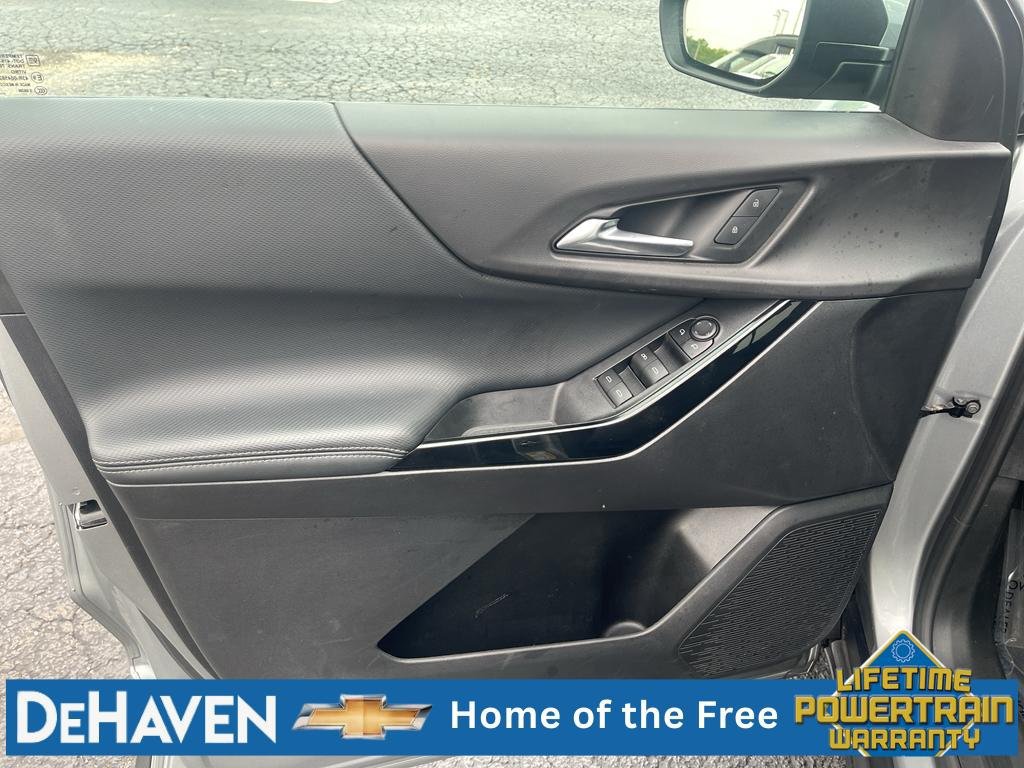 Used 2025 Chevrolet Equinox LT AWD/4WD image 22