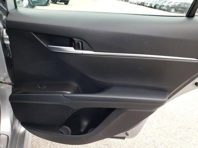 Used 2024 Toyota Camry SE FWD image 16