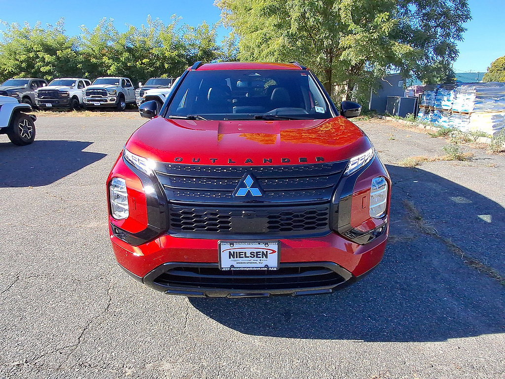 Used 2025 Mitsubishi Outlander SEL Black Edition AWD/4WD image 3