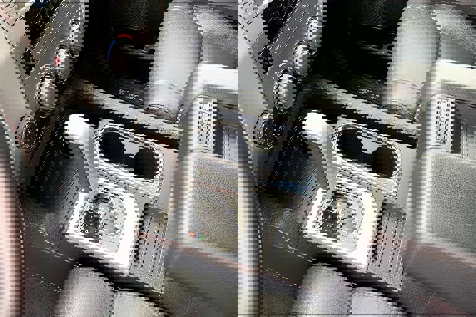 Used 2020 Toyota Tundra SR5 w/ SR5 Leather Package image 16