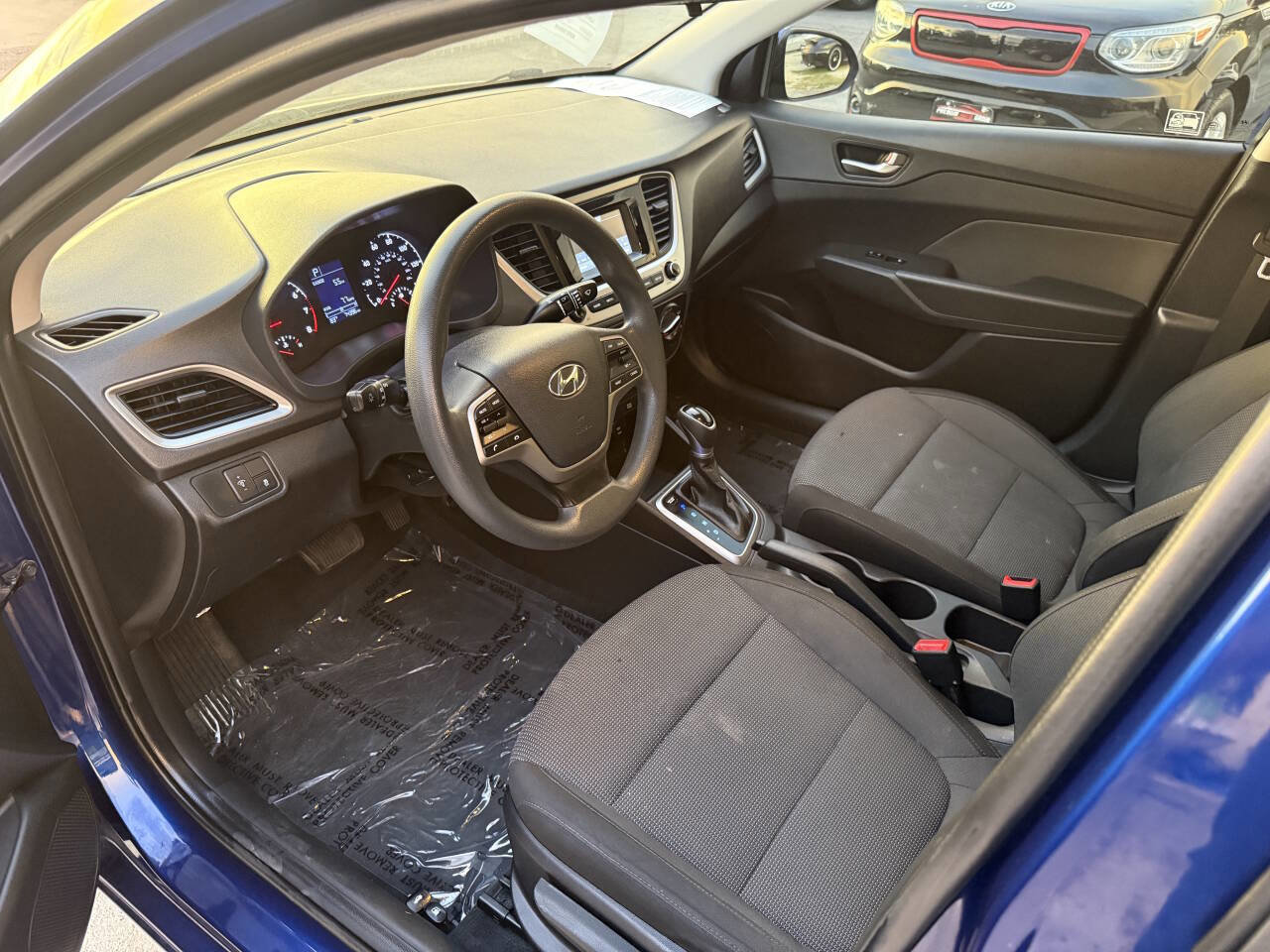 Used 2019 Hyundai Accent SE image 6