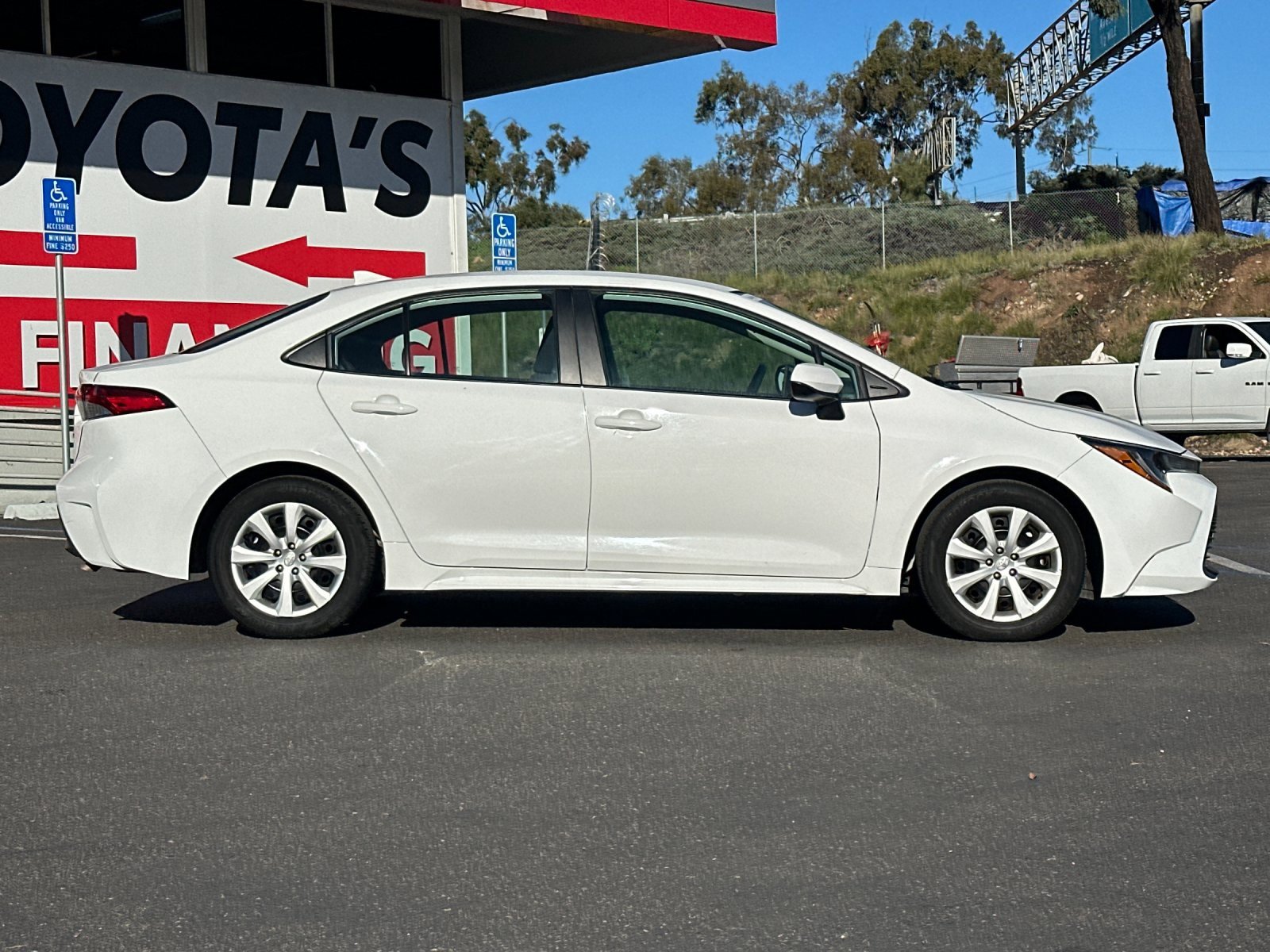Used 2024 Toyota Corolla LE image 6