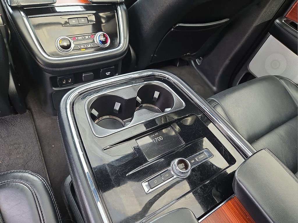 Used 2020 Lincoln Navigator L Reserve w/ Luxury Package image 17