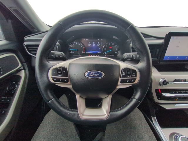 Used 2023 Ford Explorer XLT w/ Equipment Group 202A image 18