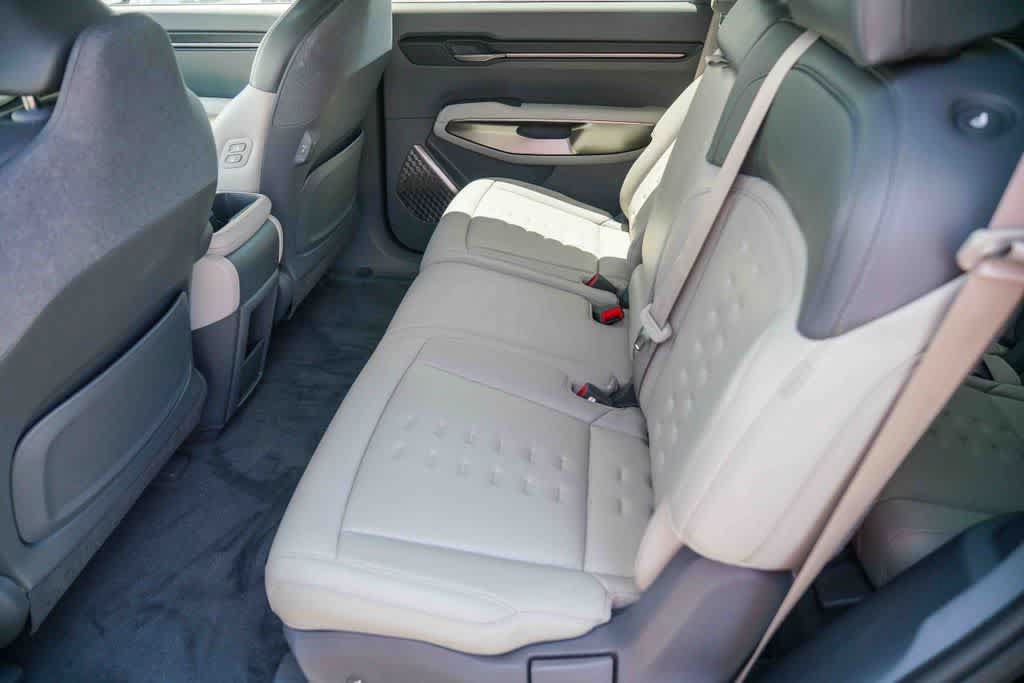 Certified 2024 Kia EV9 Wind AWD/4WD image 17