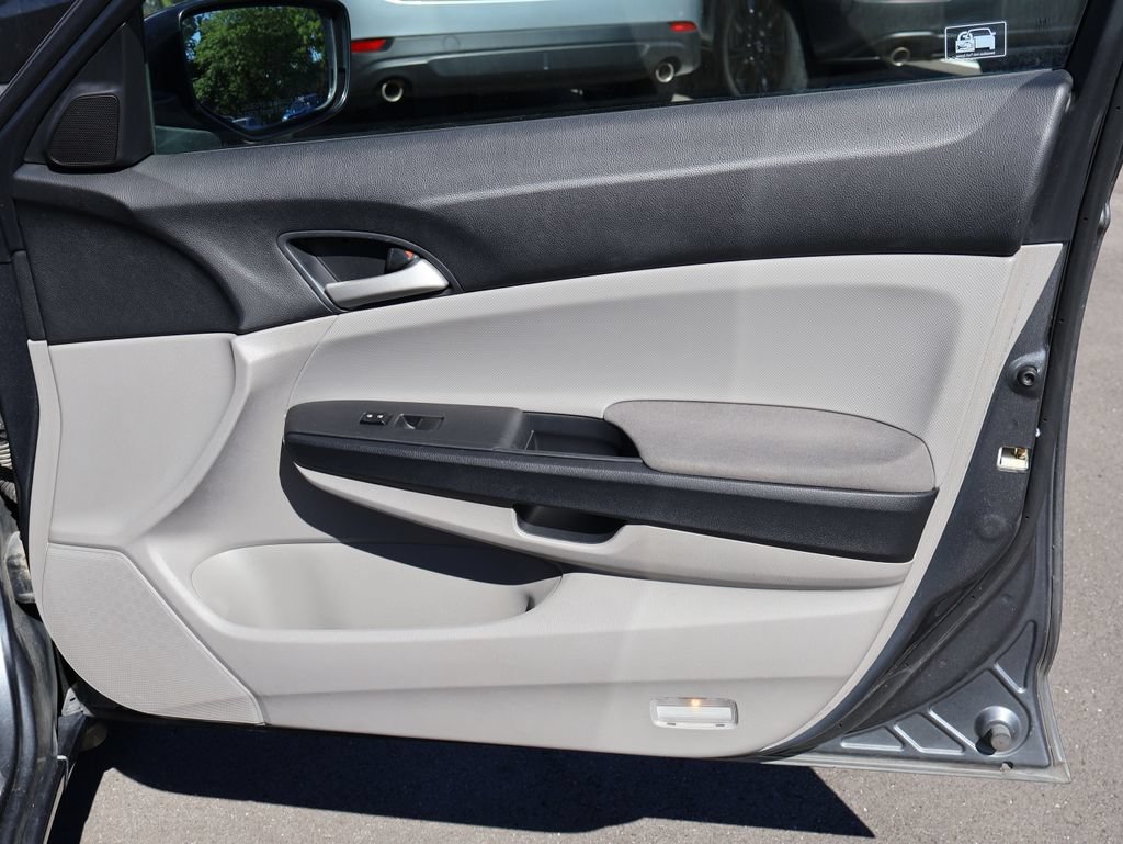 Used 2012 Honda Accord LX image 11