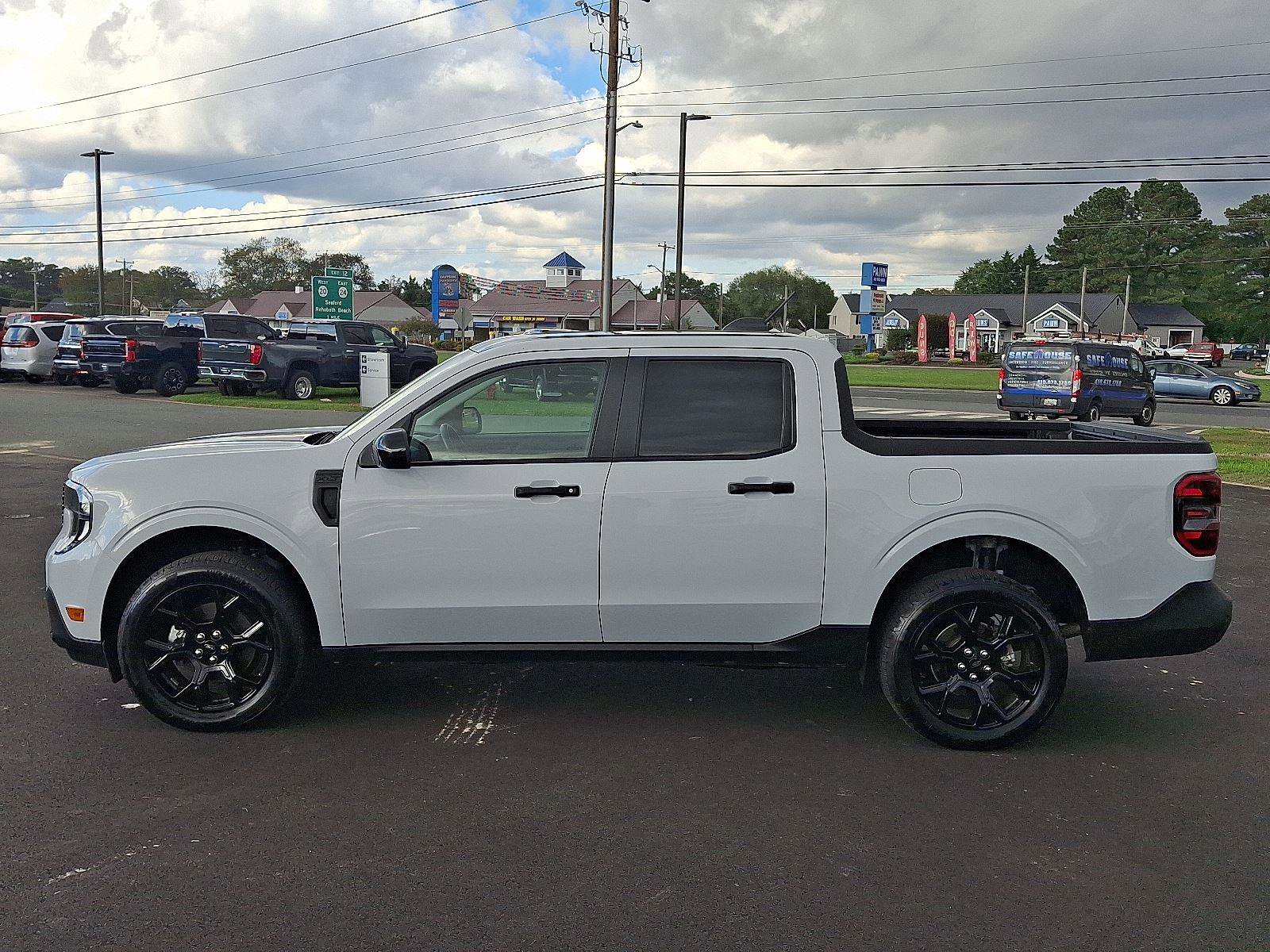 Used 2025 Ford Maverick XLT w/ XLT Luxury Package image 12