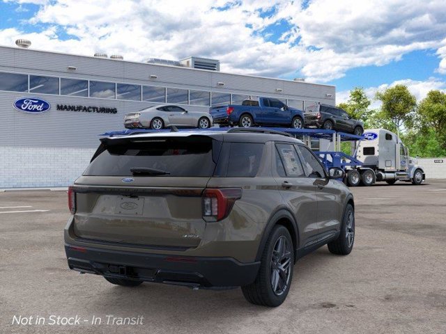 New 2026 Ford Explorer ST-Line w/ ST-Line Street Pack AWD/4WD image 8