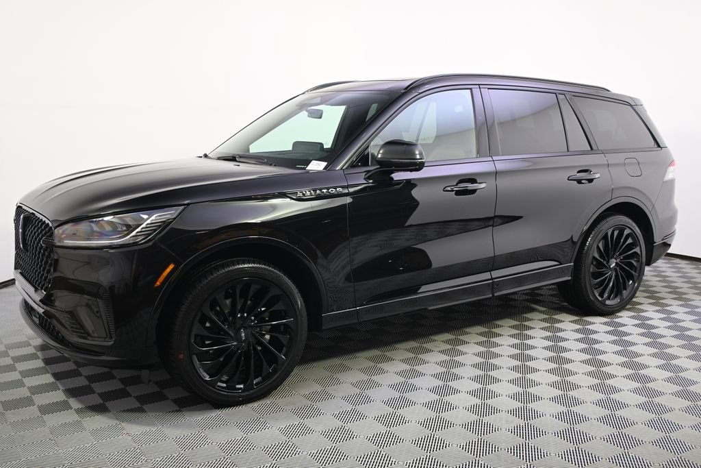 New 2026 Lincoln Aviator Reserve w/ Jet Appearance Package AWD/4WD image 2