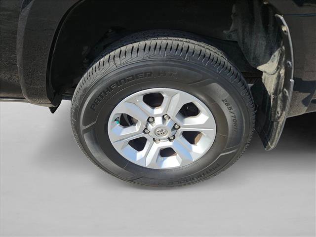 Used 2018 Toyota 4Runner SR5 image 8