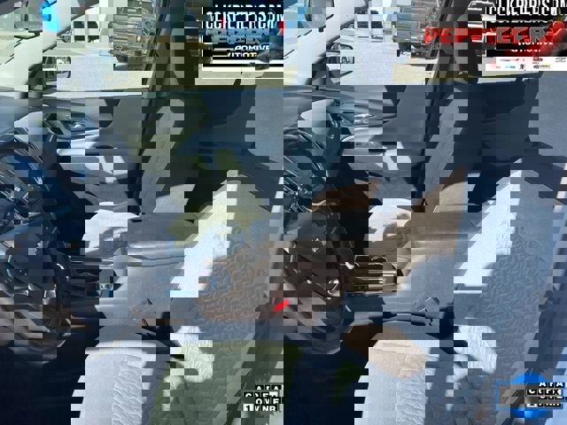 Used 2024 Chevrolet Equinox LT image 9