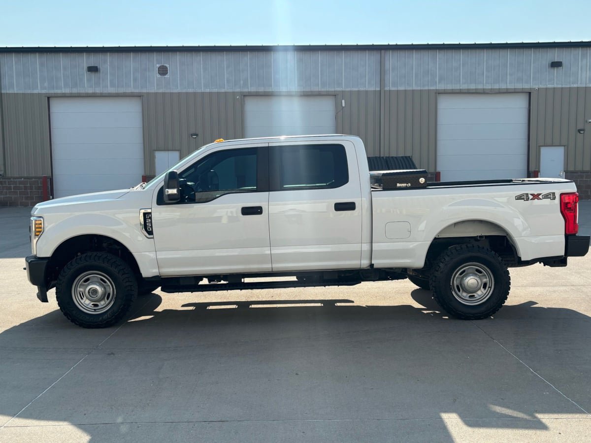 Used 2019 Ford F250 XL w/ Power Equipment Group AWD/4WD image 6