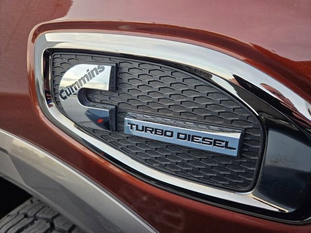 Used 2017 Nissan Titan Platinum Reserve AWD/4WD image 4