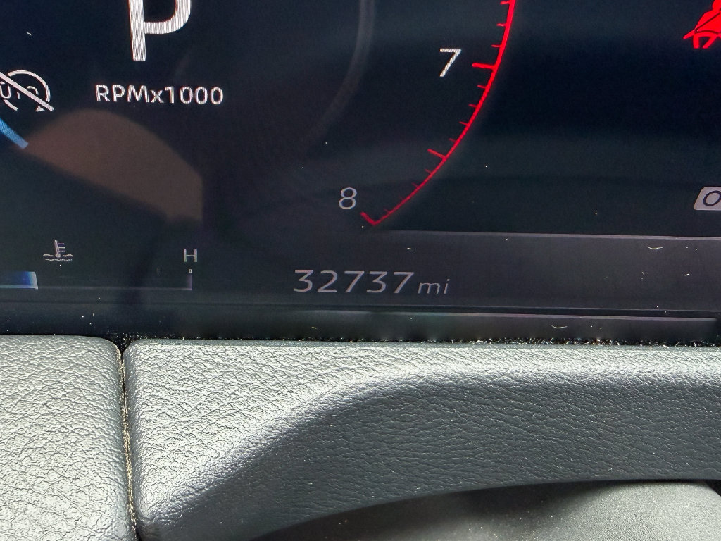 Certified 2025 Nissan Armada SV AWD/4WD image 24