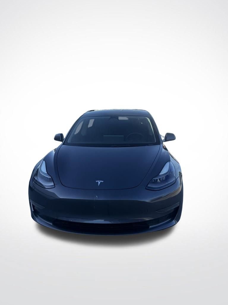 Used 2023 Tesla Model 3 Standard Range RWD image 4