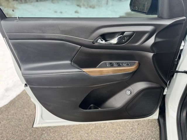 Used 2022 GMC Acadia SLE w/ Driver Convenience Package image 12